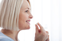 Ménopause : Vitamines Clés et Astuces Alimentaires